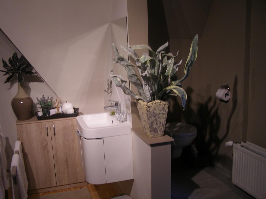 Huyze-Peppins Bed & Breakfast Maldegem Oda fotoğraf